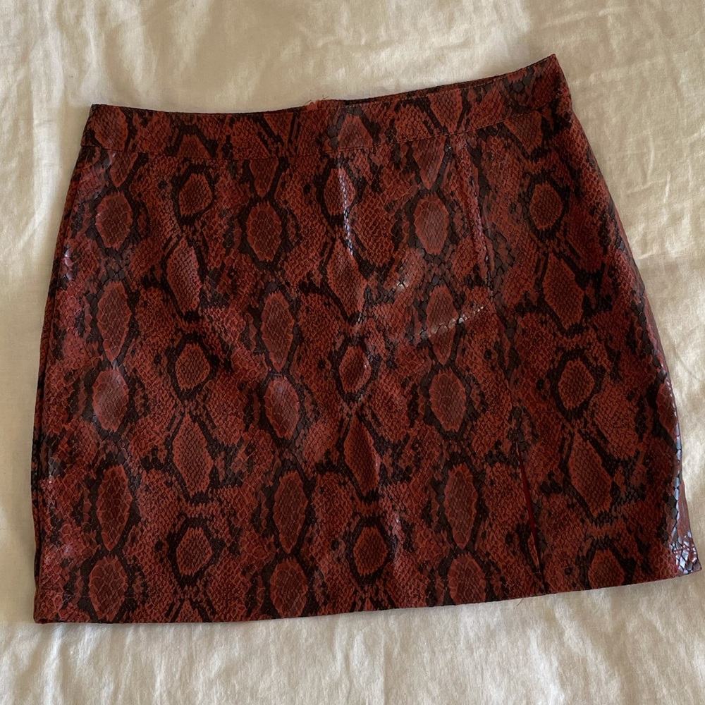 NWT Nasty Gal red snakeskin slit mini skirt in size 10